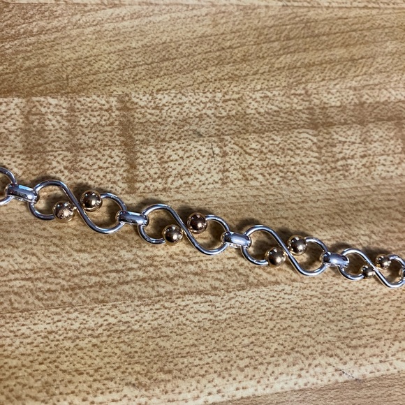 🌸Napier Two Tone Necklace - Picture 5 of 7